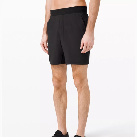 Lululemon men’s 7” shorts - Picture 3 of 5